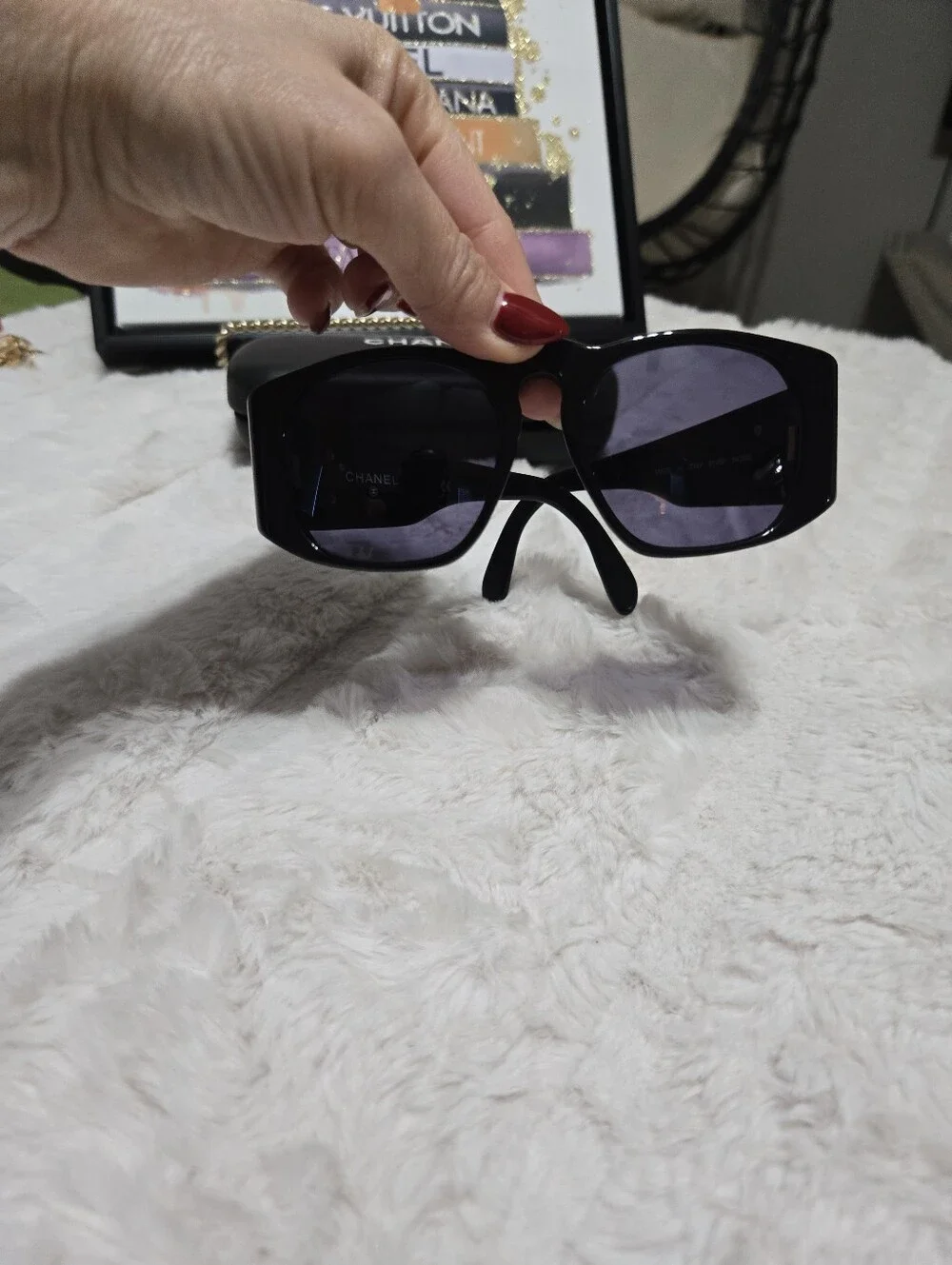 CHANEL 01450 94305 Black Gold CC Cocomark Sunglasses EUC